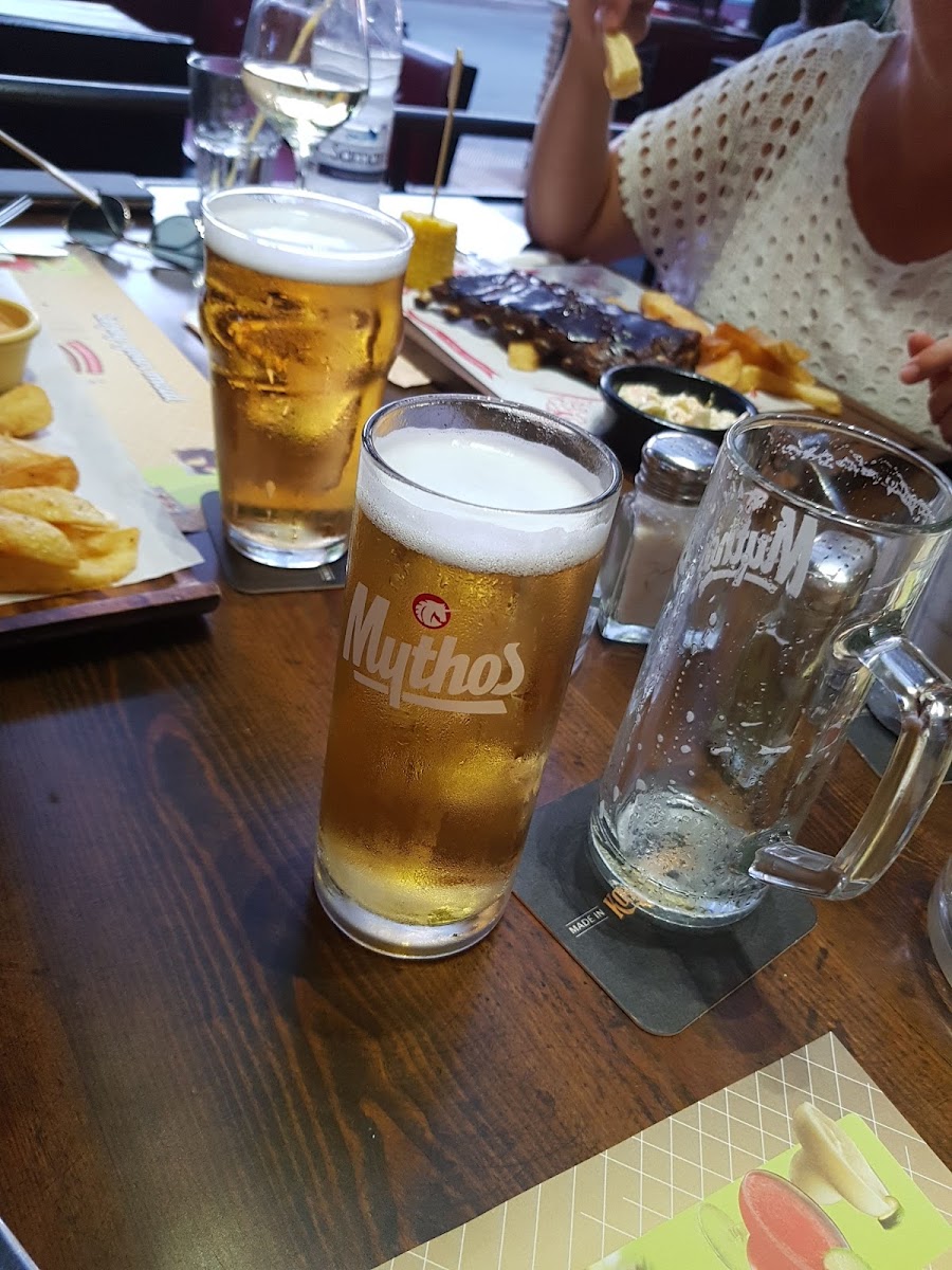 The Red Lion Malia Bar And Restaurant-5