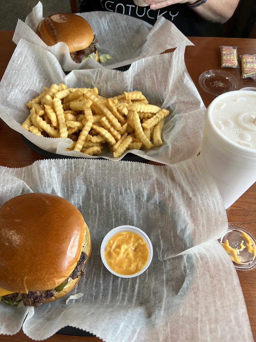 The Super Burger-6