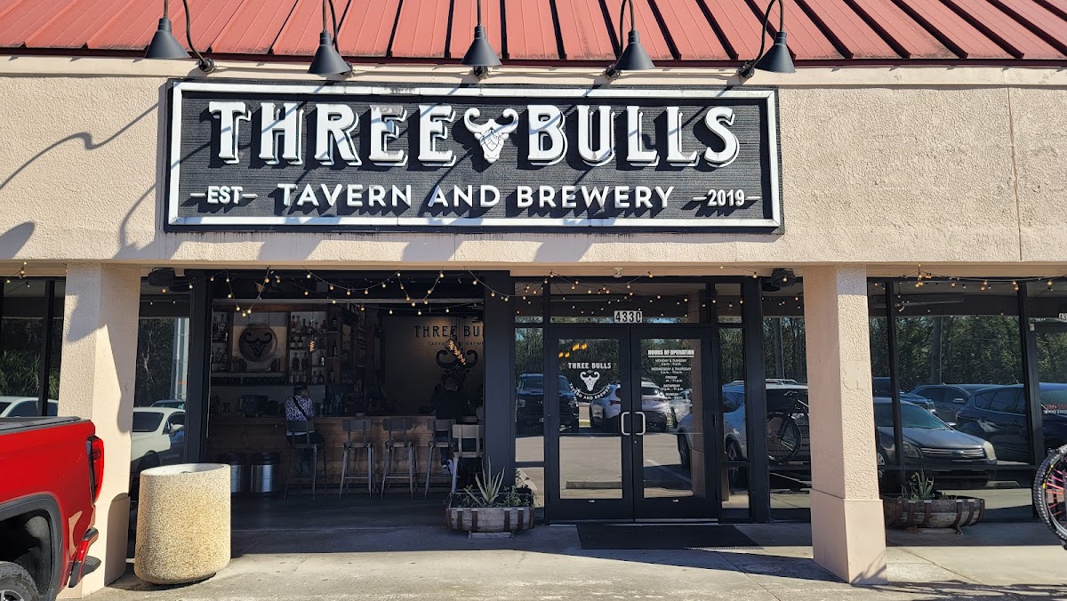 Three Bulls Tavern & Brewery