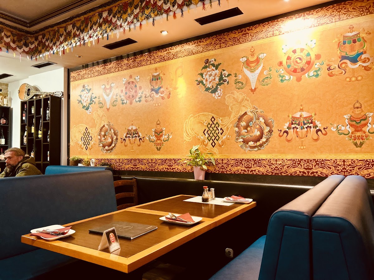 Tibet Family Bistro