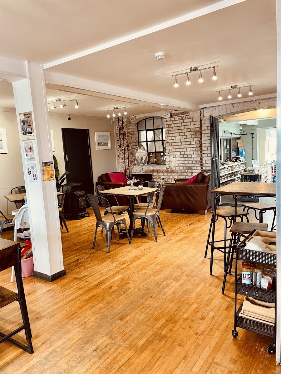 Tides Coffee Shop