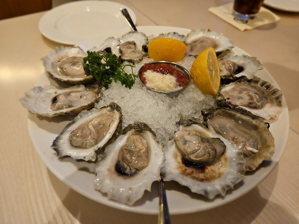 Tides Oyster Bar-3