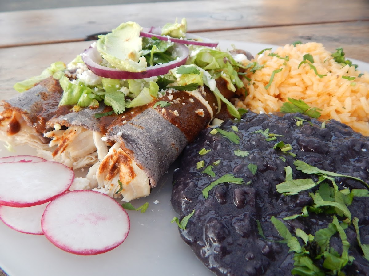 Tierra Del Sol Cuisine And Catering-2