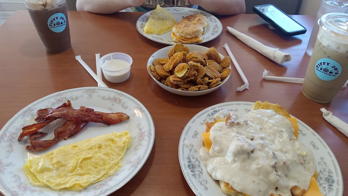 Tiffy Jo’S Diner & Energy Bar-5