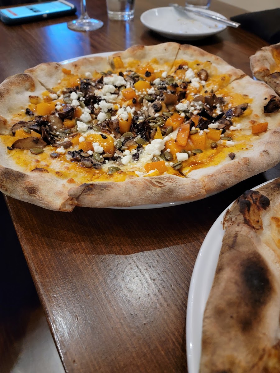 Tin Plate Pizza-7