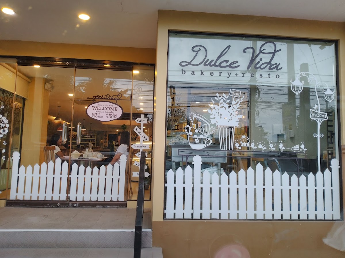 Tiny Kitchen & Dulce Vida