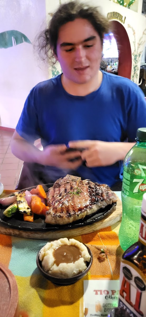 Tio Pablo's-9