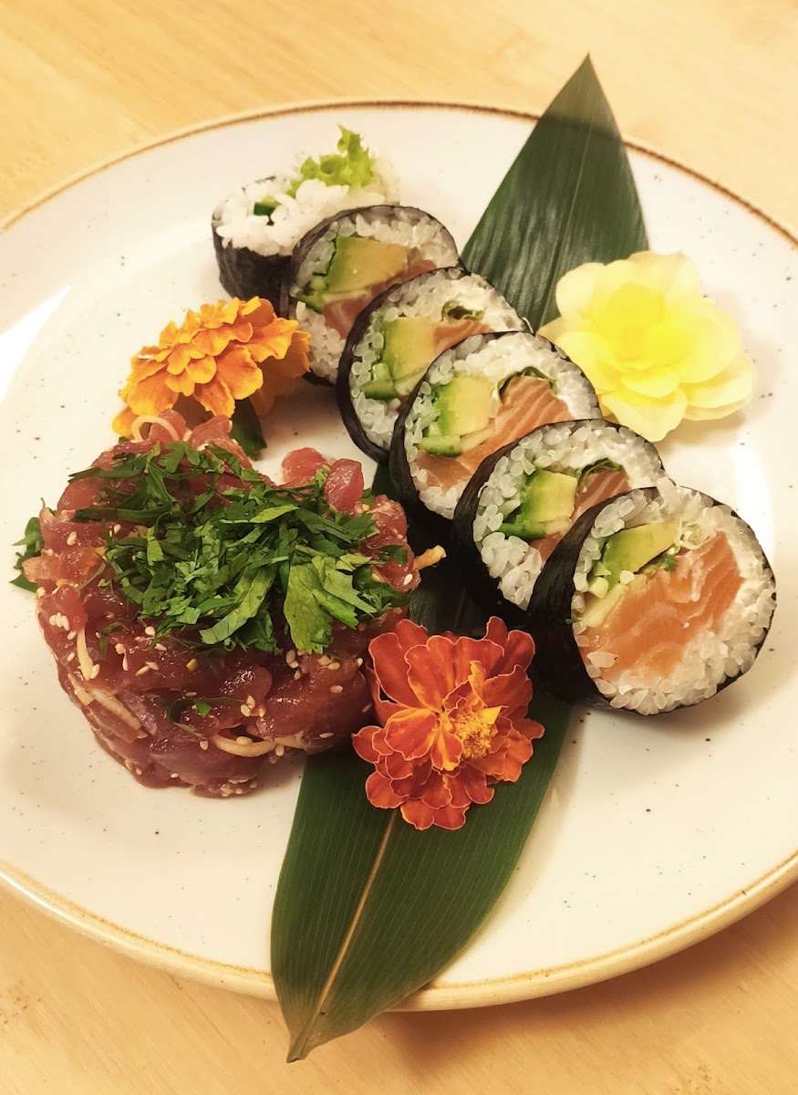Tobiko Sushi-10