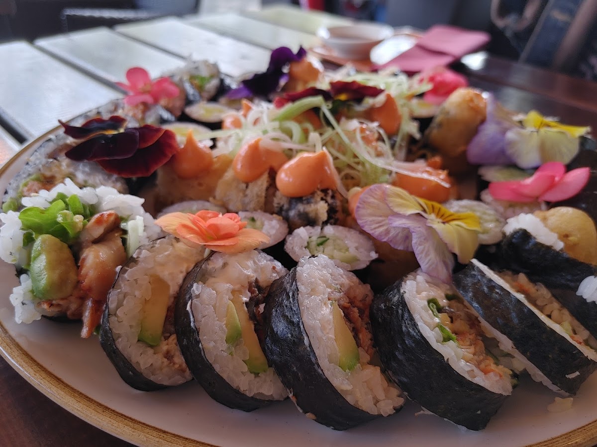 Tobiko Sushi-8