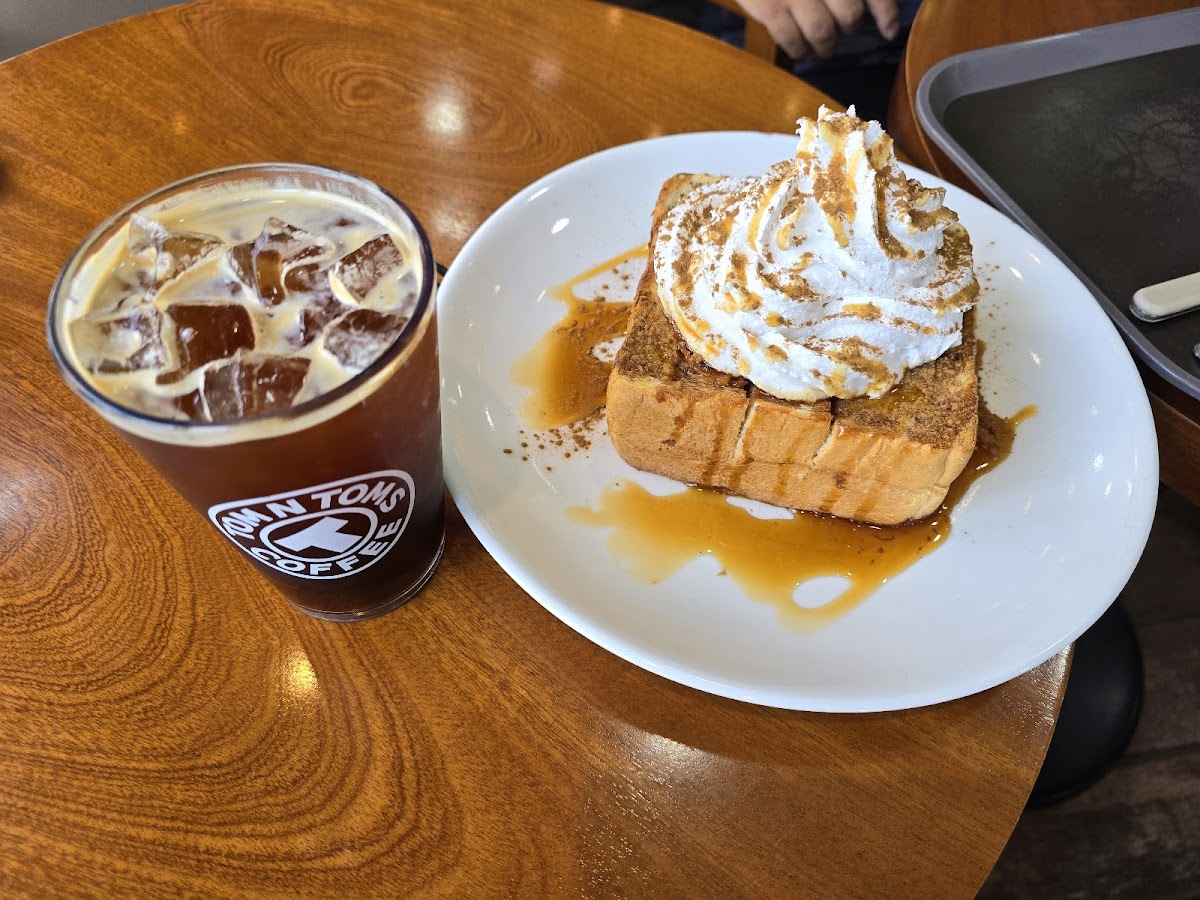 Tom N Toms Coffee-2