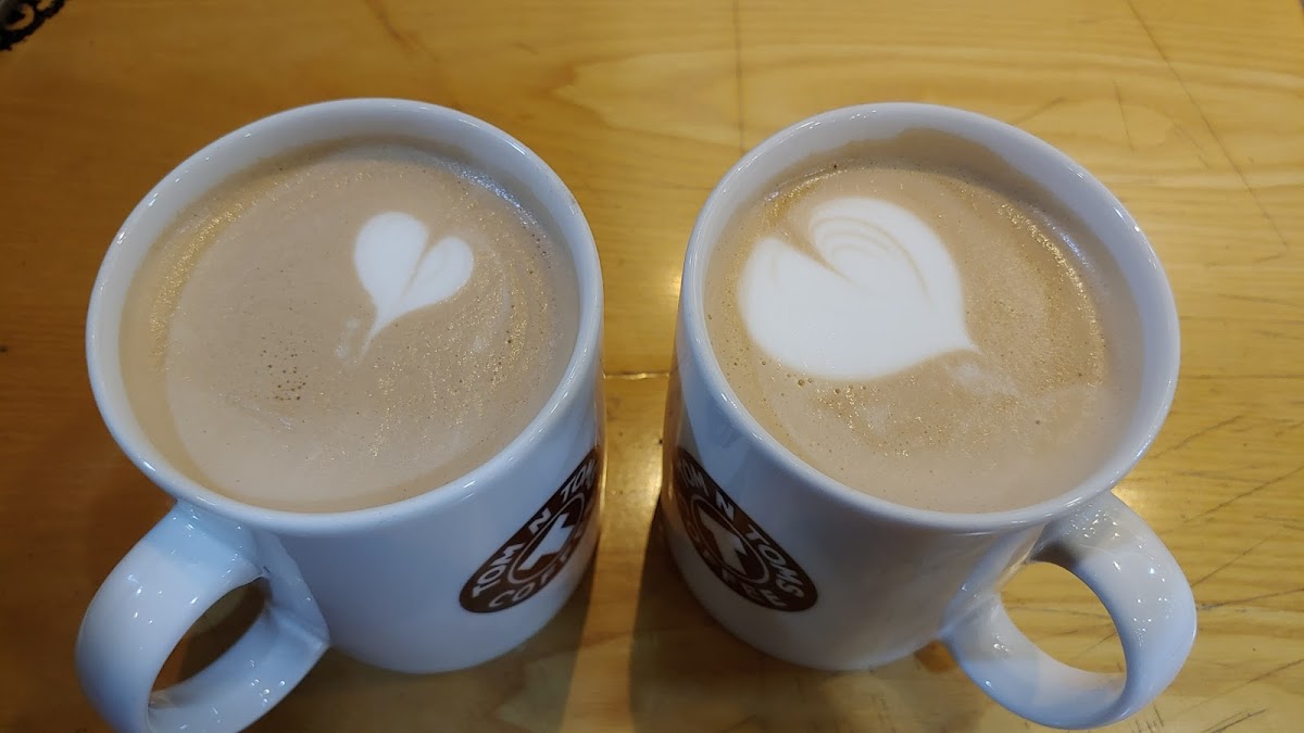Tom N Toms Coffee-5