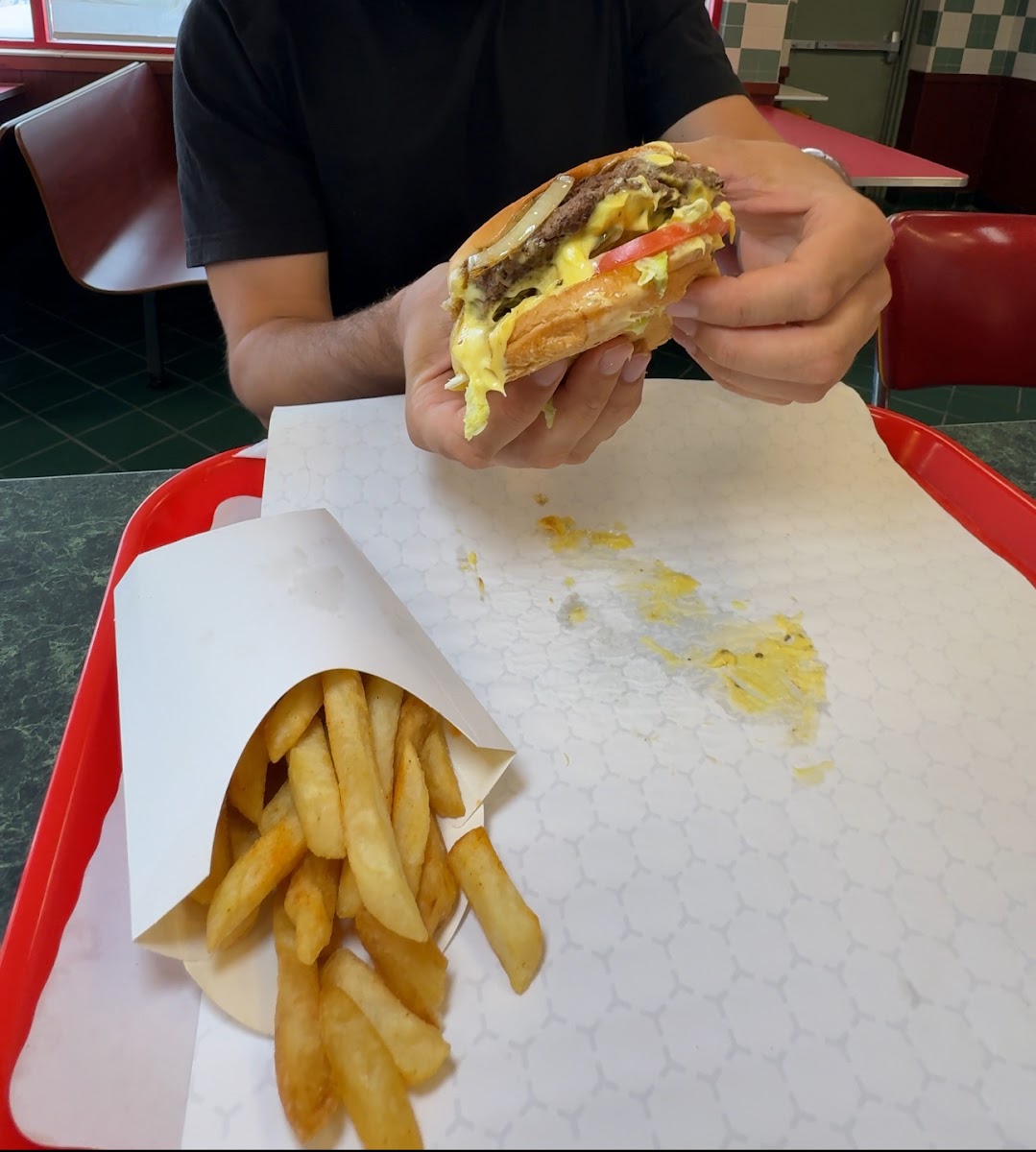 Tomak's Burgers-8