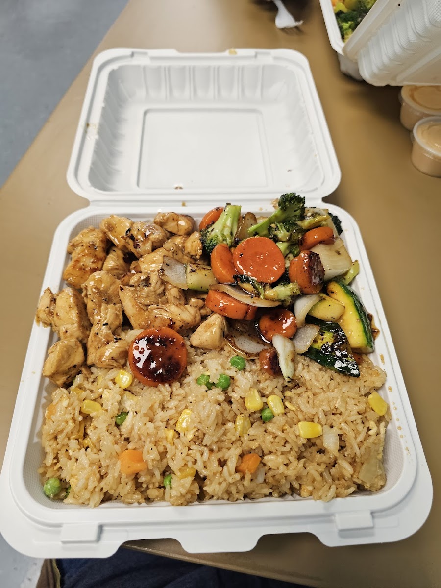 Tomi Hibachi Japanese Grill & Sushi-4