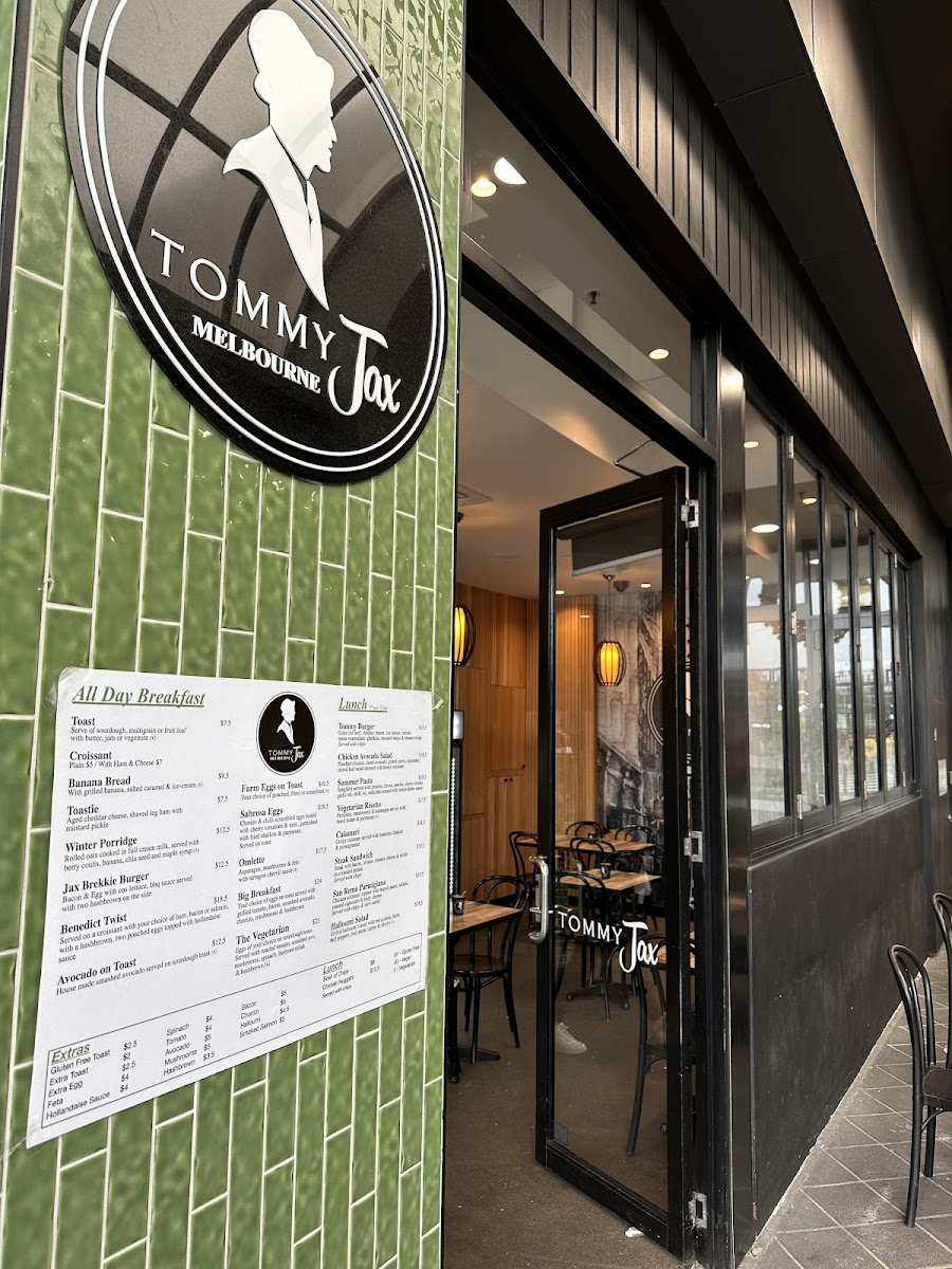 Menu Tommy Jax-4