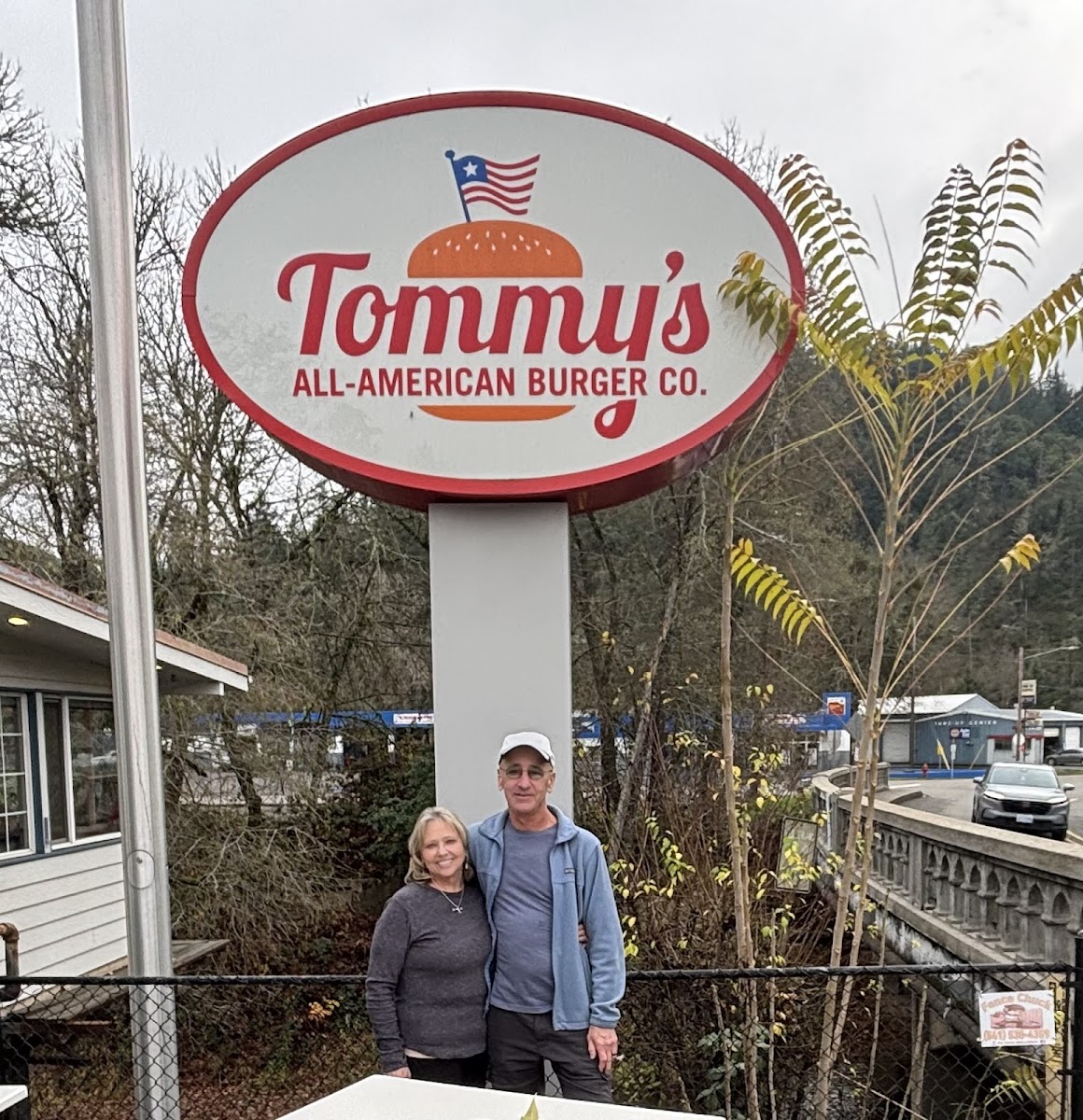 Tommy's All American Burgers-3