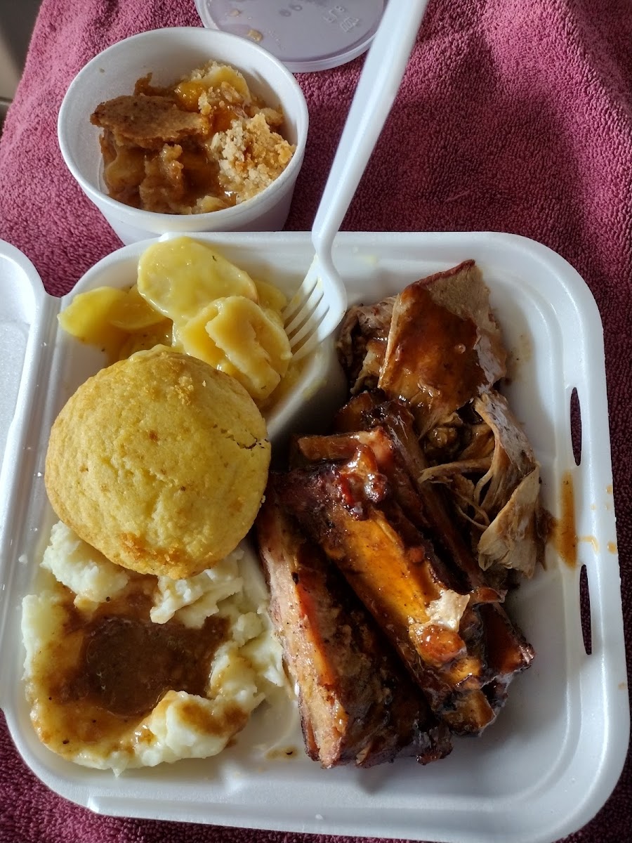 Tommy's Bar-B-Que-5