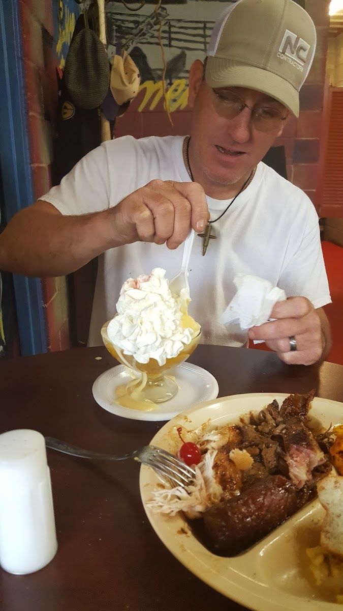 Tommy's Bar-B-Que-6