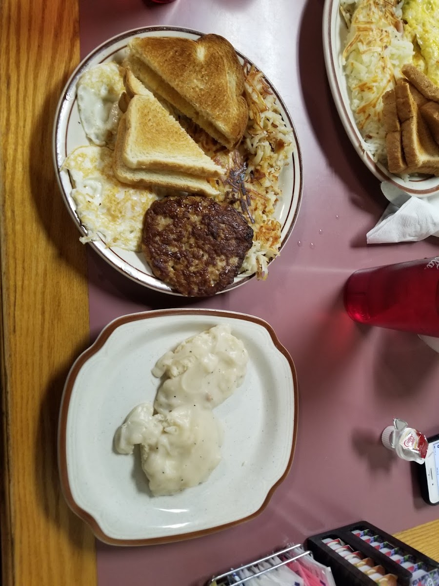 Tom’S Kountry Kitchen-8
