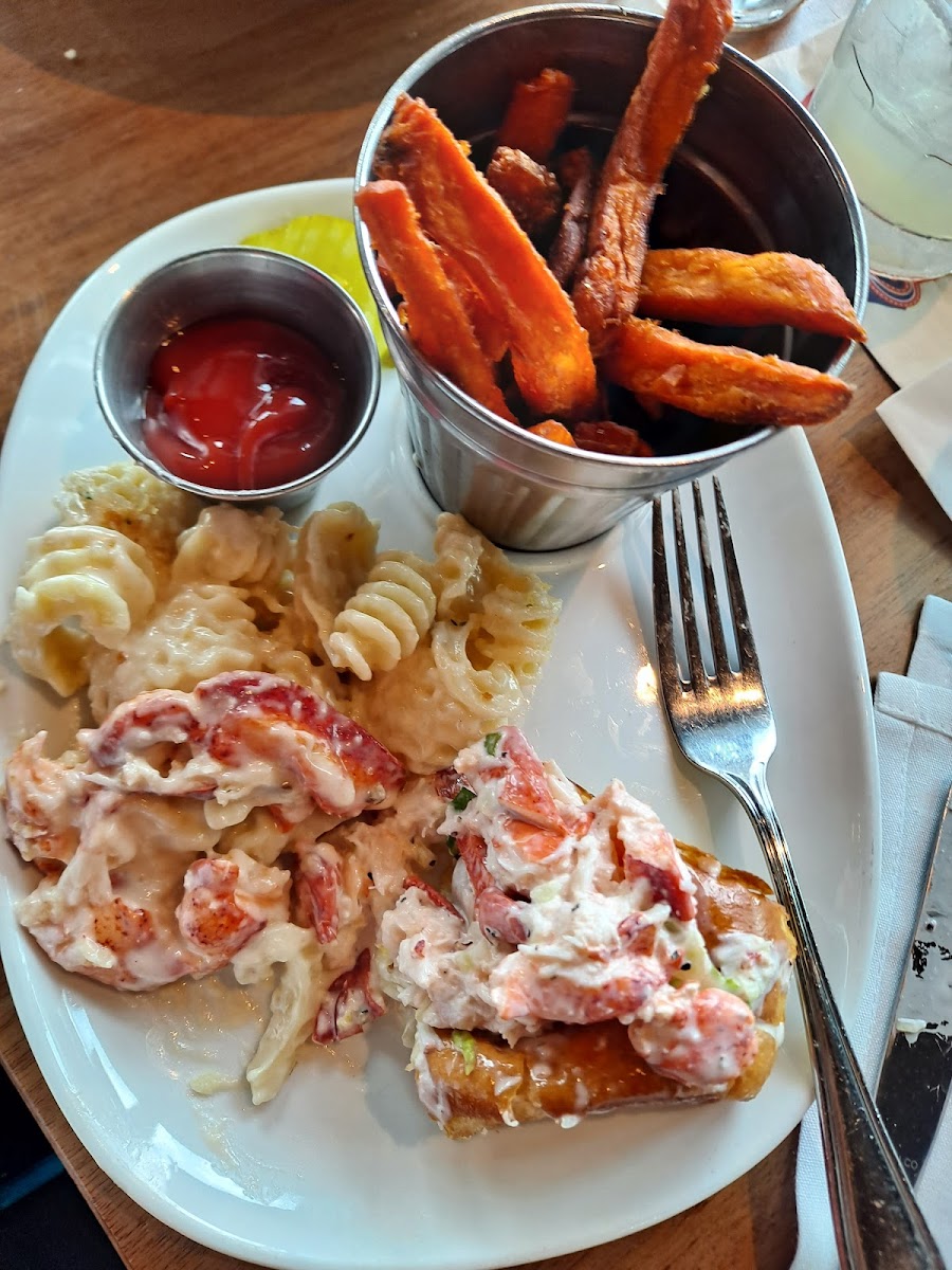 Tony C’S Seaport-8