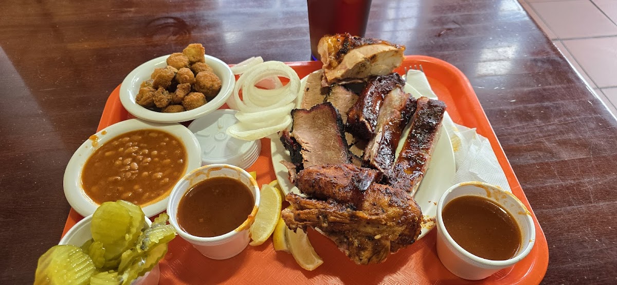 Tony's Bbq-5