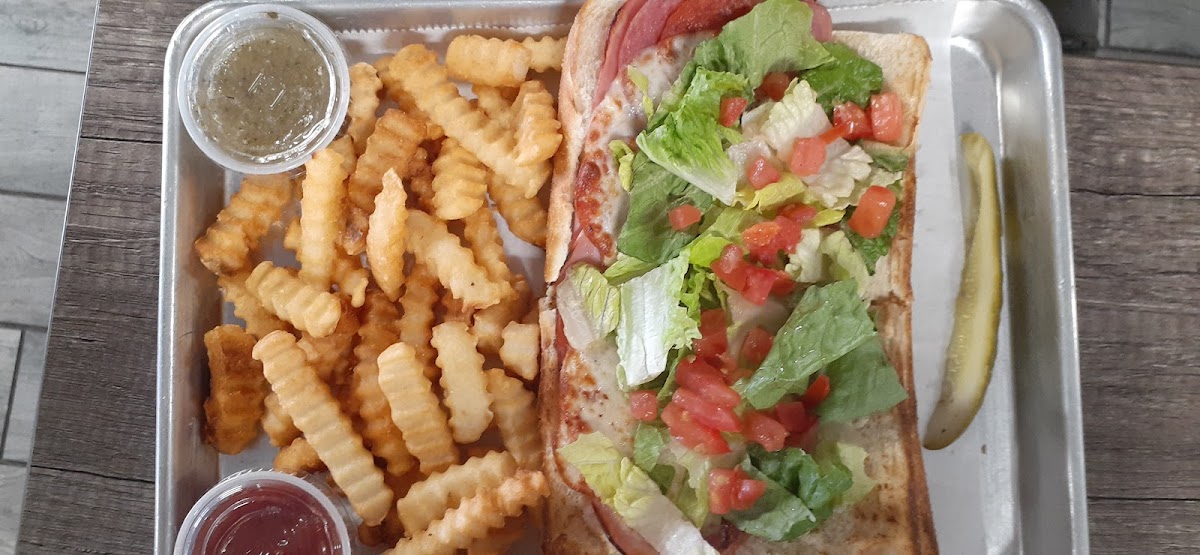 Tony's Pizza & Subs-4