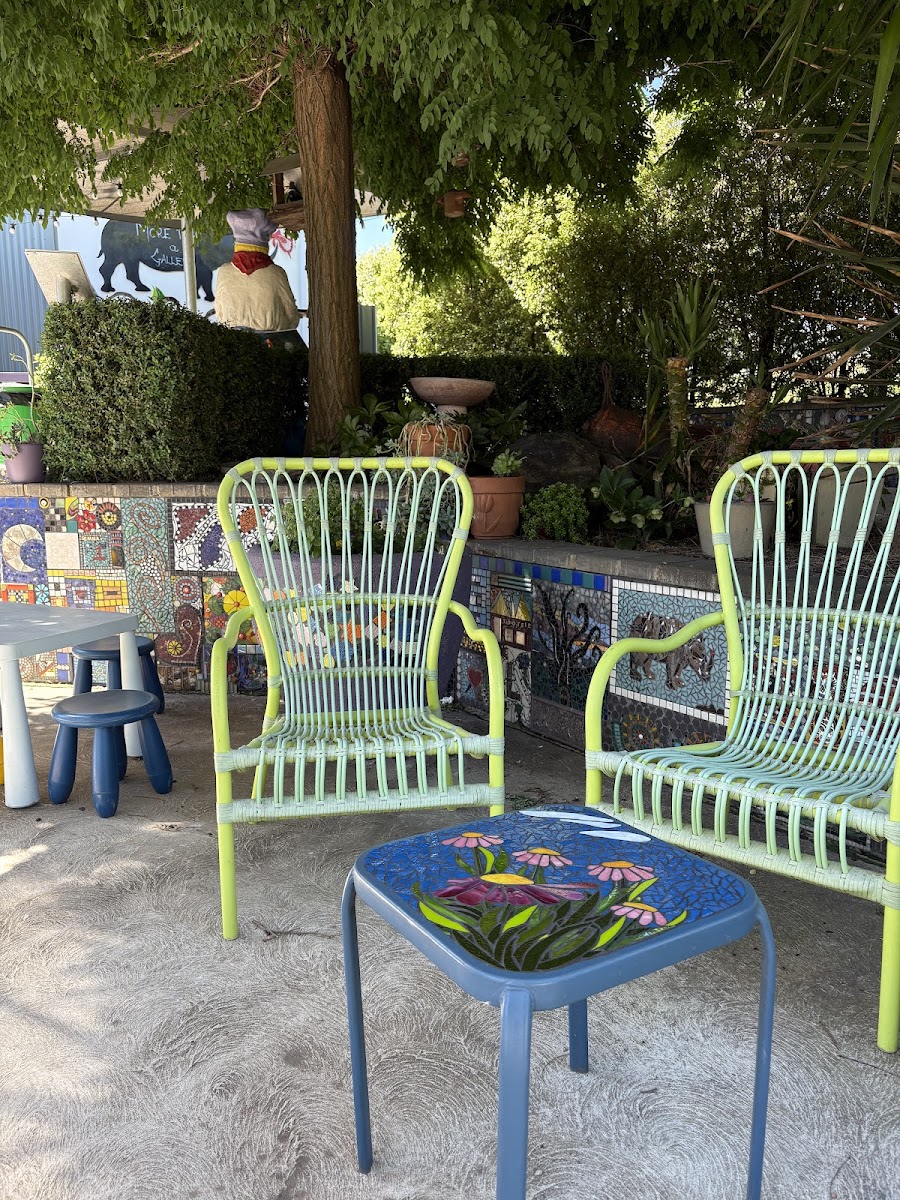 Tootsie Gallery Cafe-3