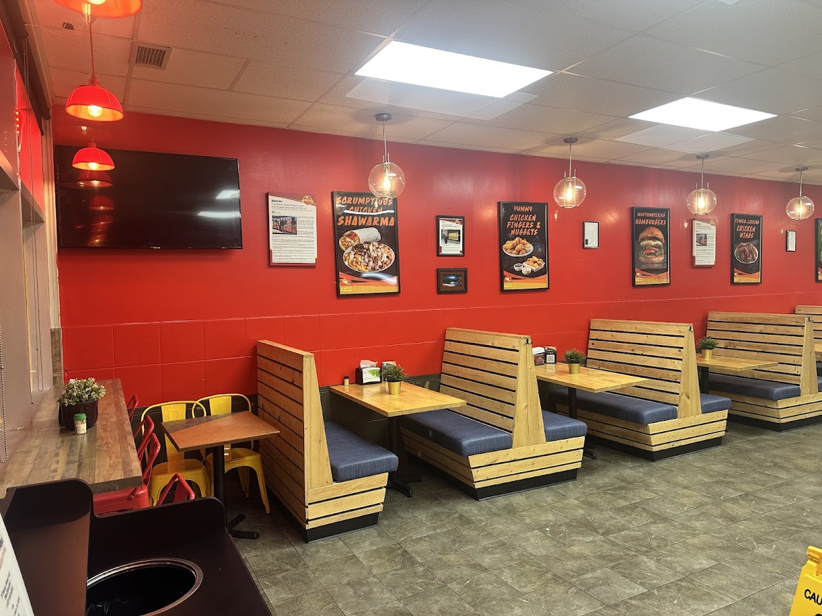 Top Donair & Pizza Capilano
