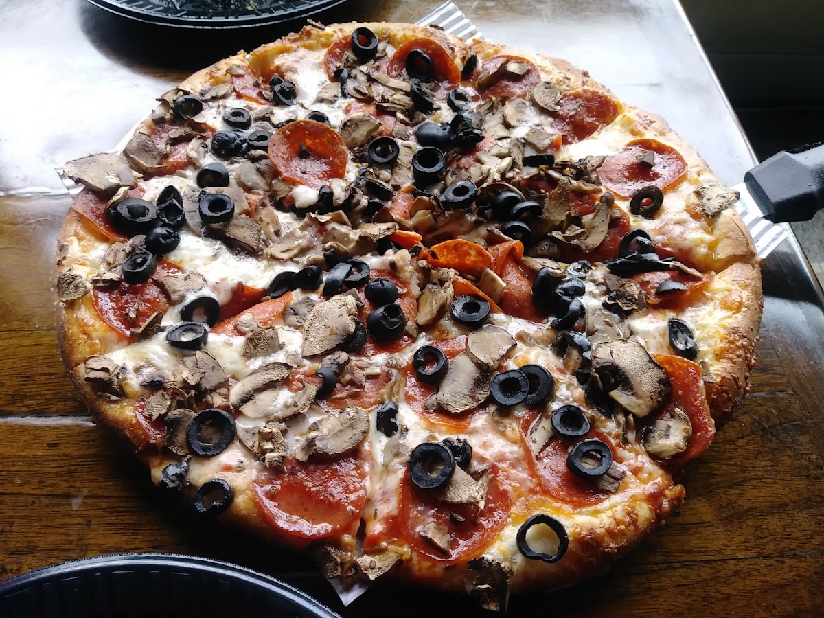 Topshelf Liquor Bar & Pizza-9