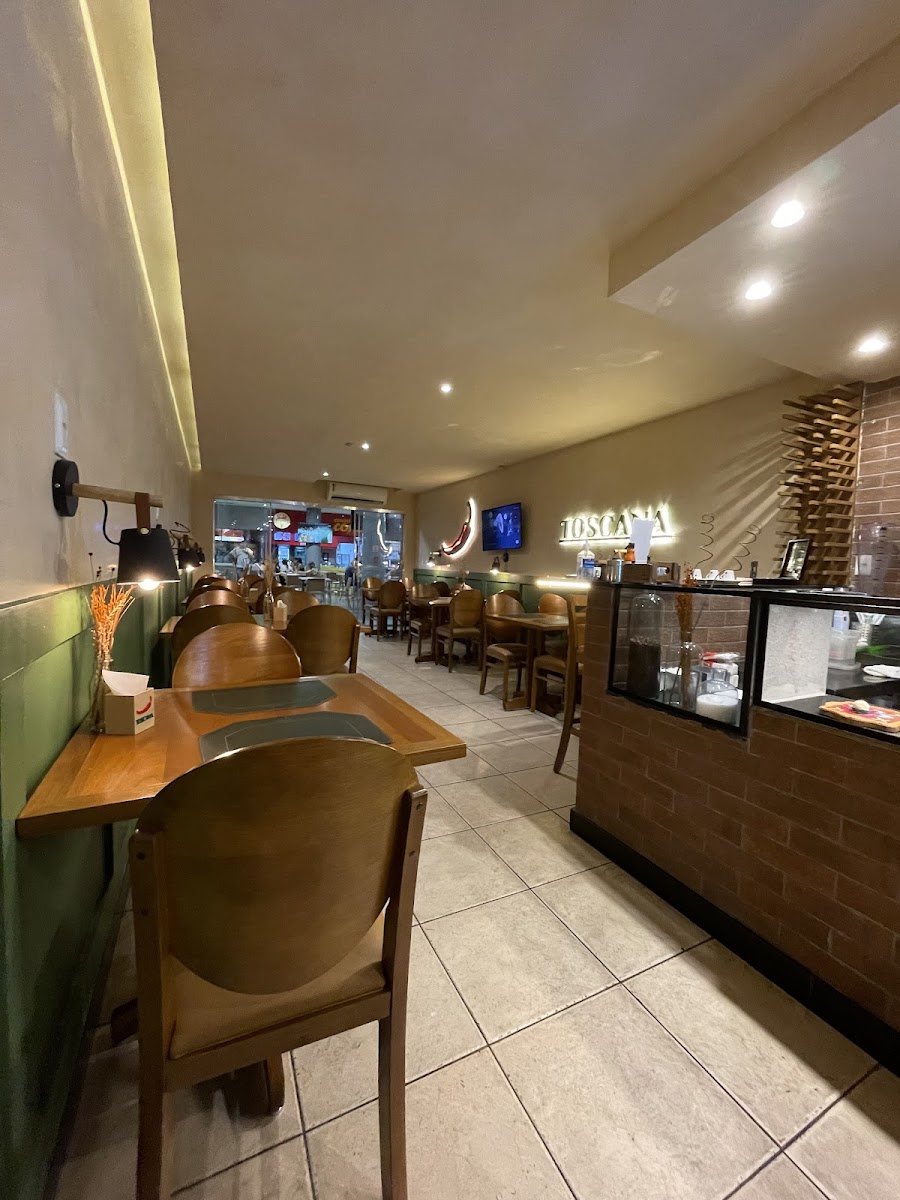 Toscana Cantina Italiana-10