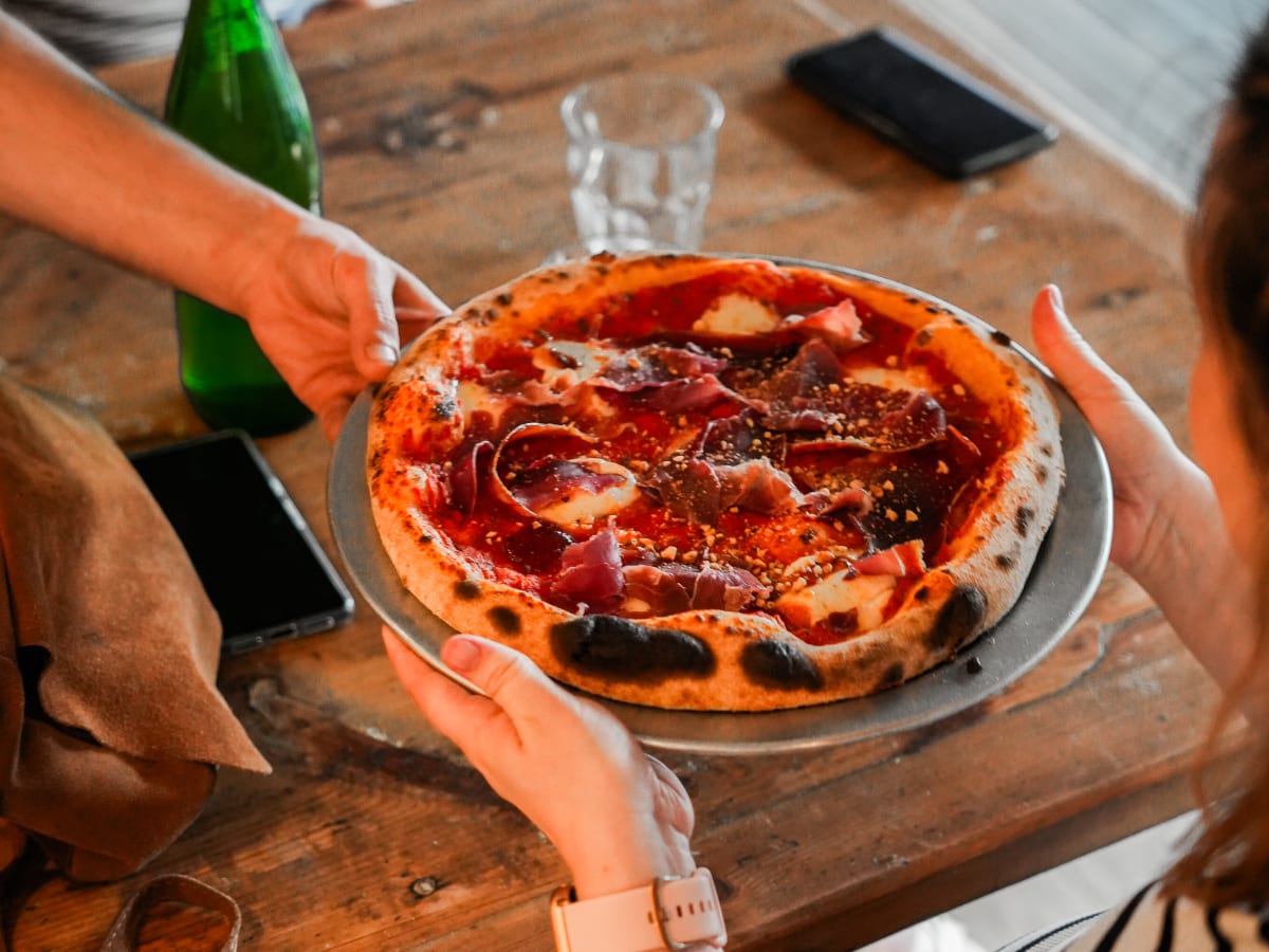 Toto Bello Pizzas-3