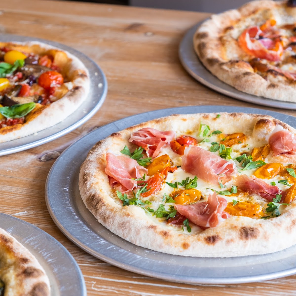 Toto Bello Pizzas-9