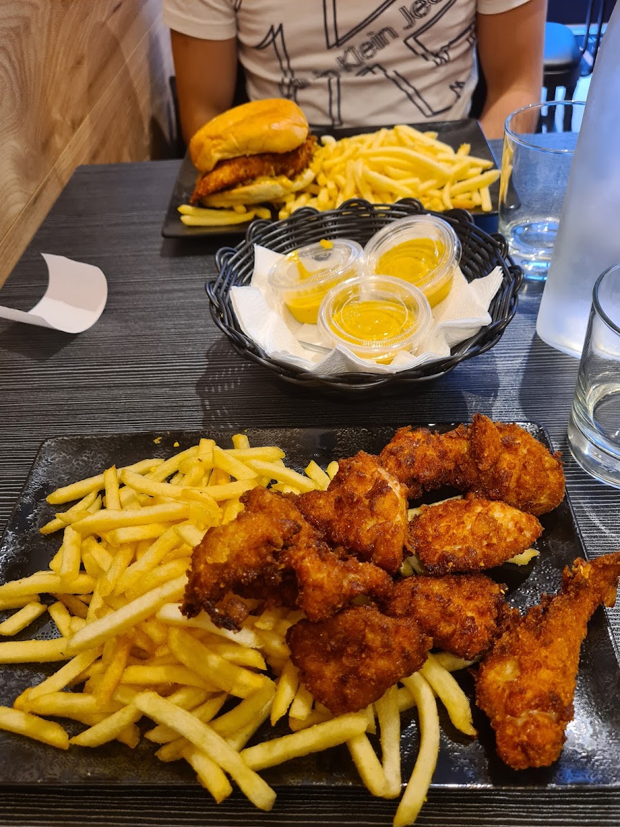 Tovim French Burger Lovers - Kosher-7
