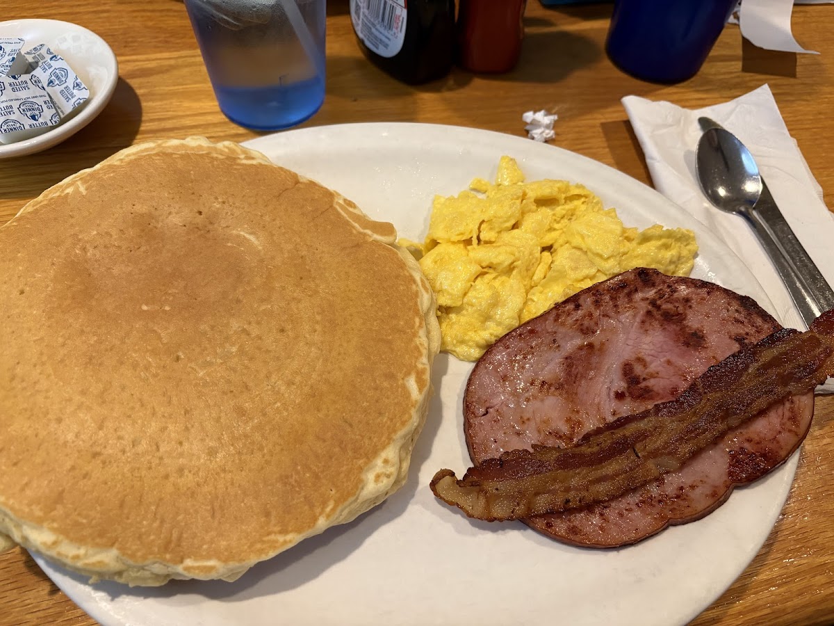 Towne And Country Cafe-3