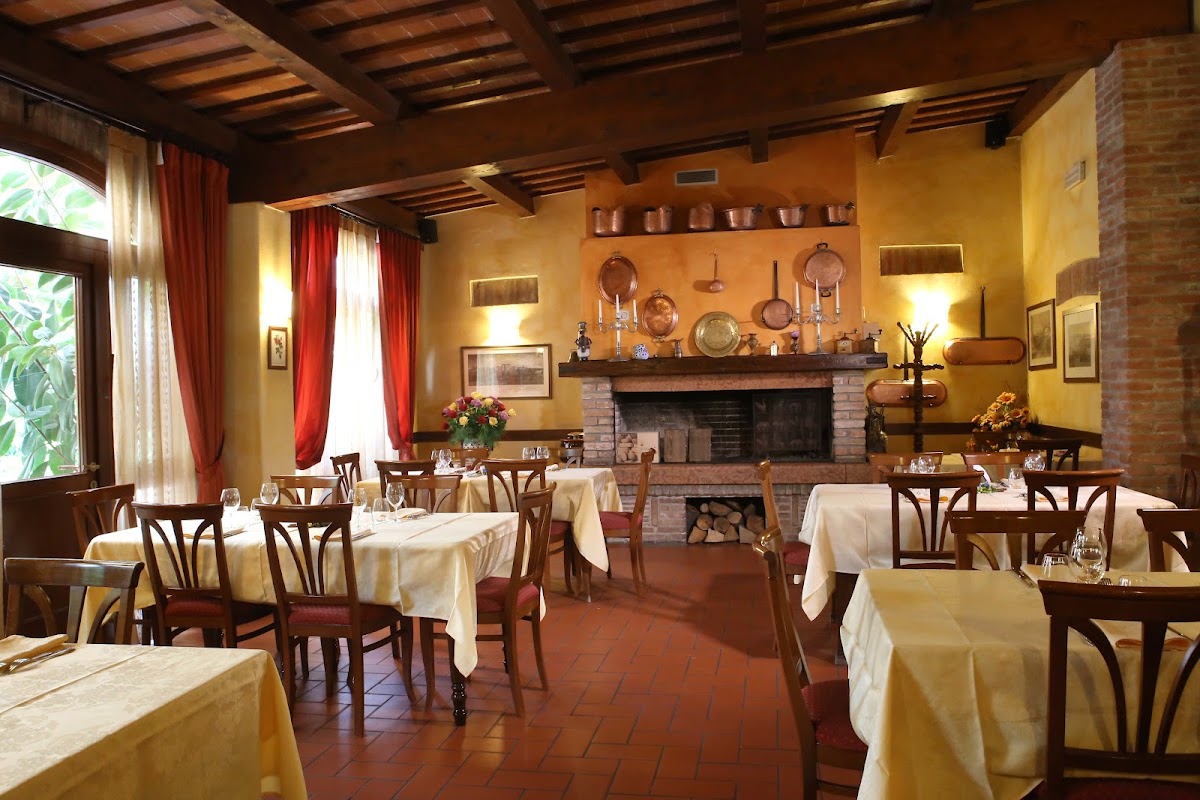 Trattoria Al Borgo Di Cherubini Ludovica & C. Sas