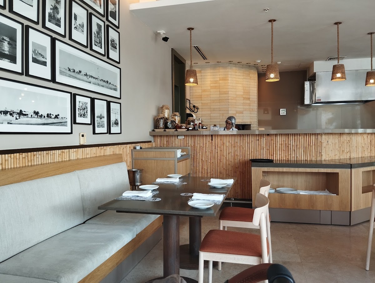 Trattoria De Paracas