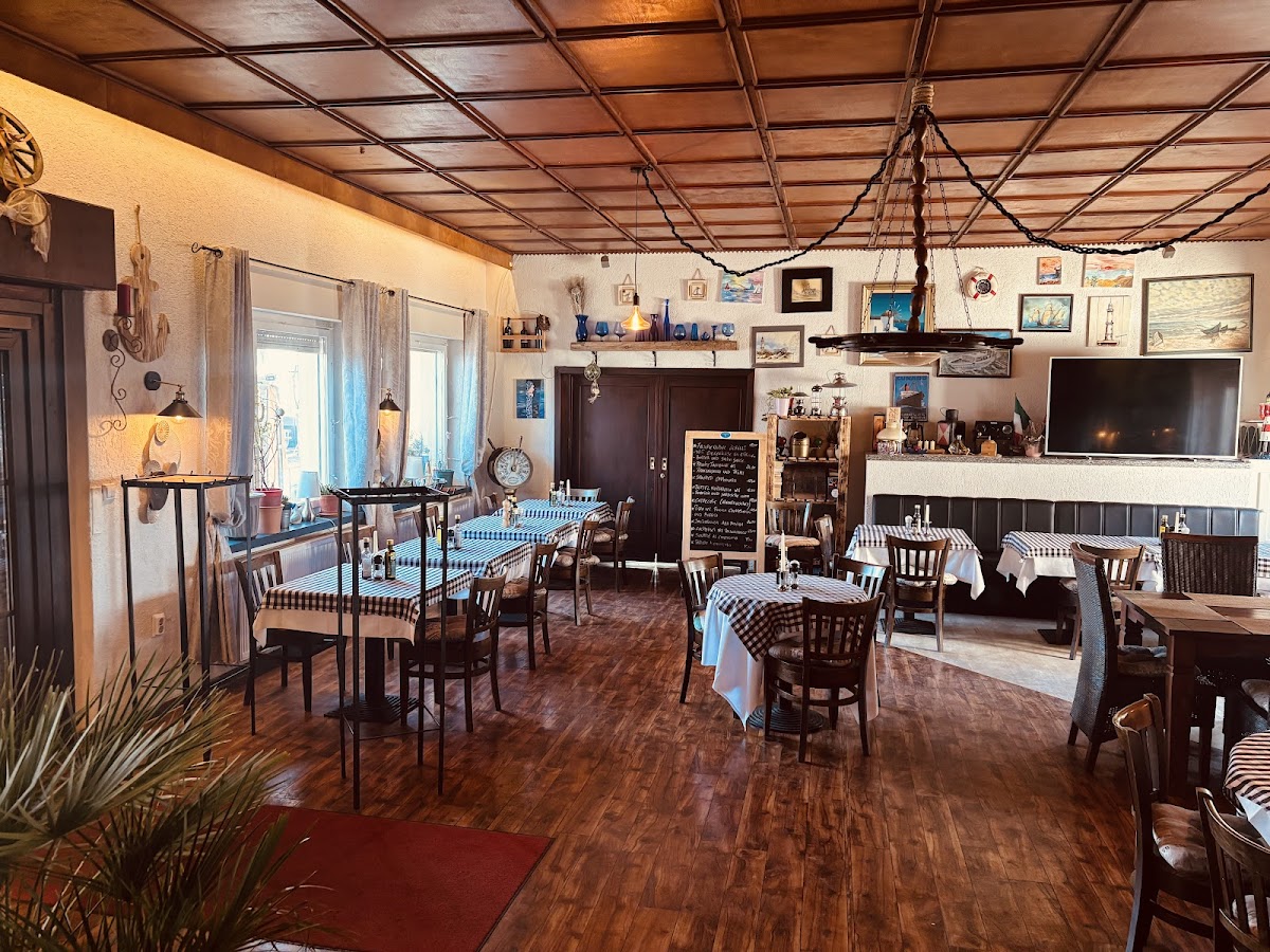 Trattoria La Marinara