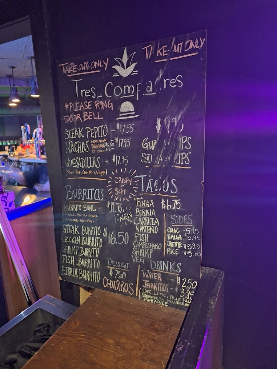 Menu Tres Compadres-1