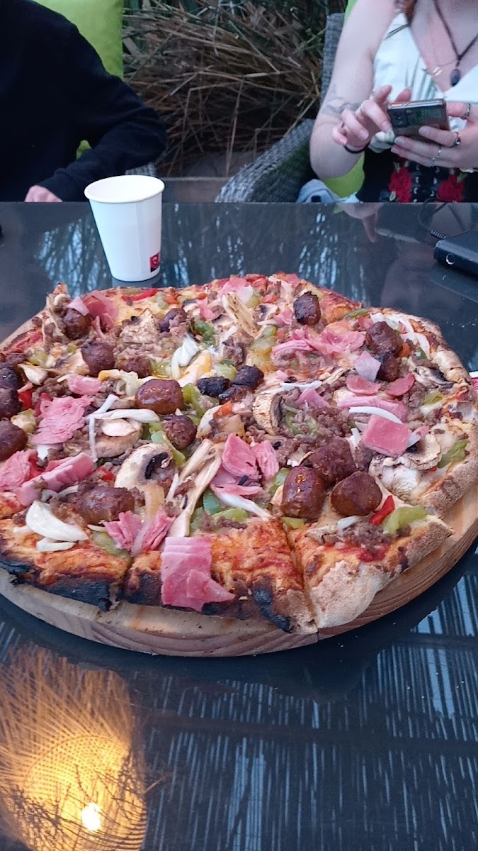Tropic Pizza: Pizzas Artisanales-8