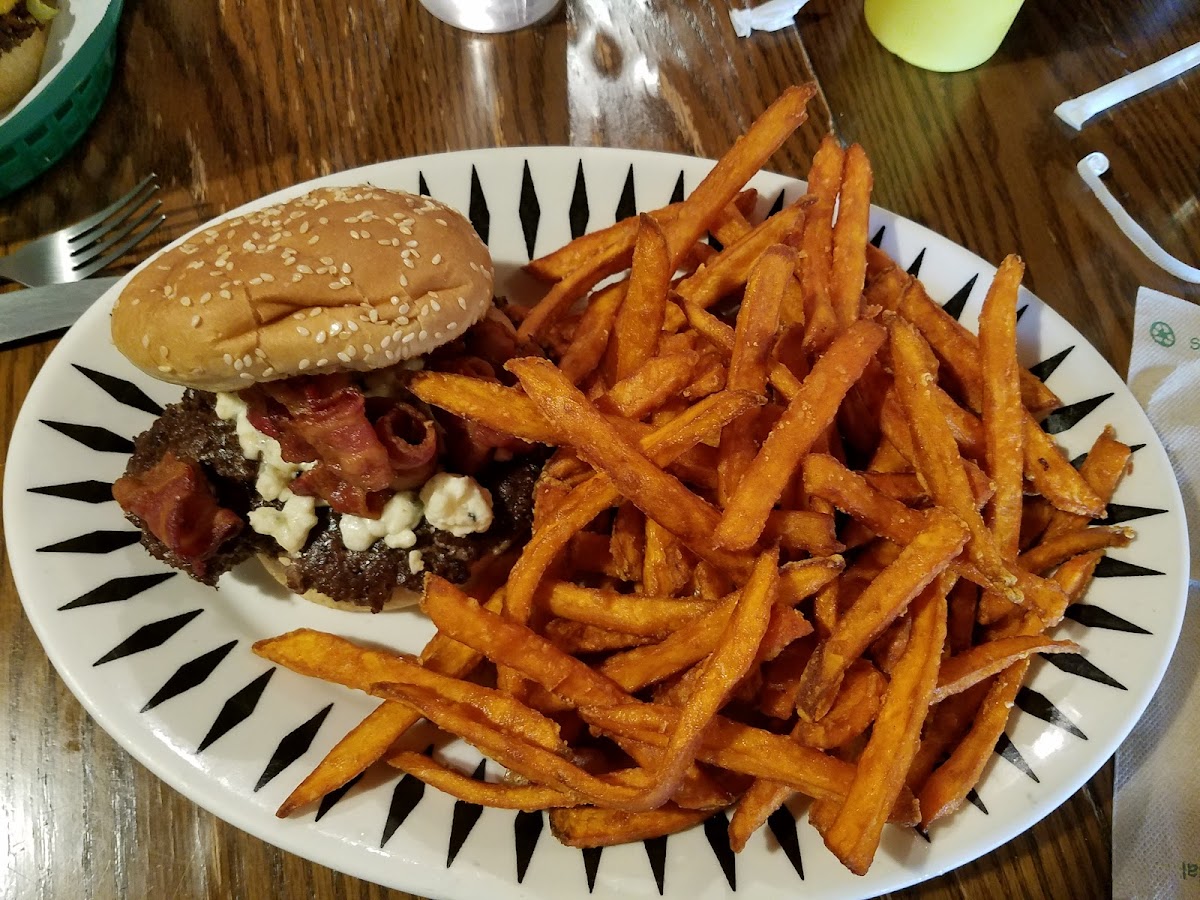Troy's Bar And Grill-9