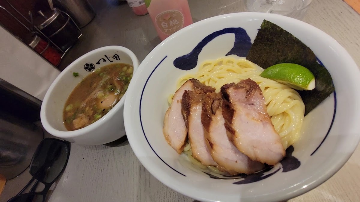 Tsujita La Artisan Noodles-2