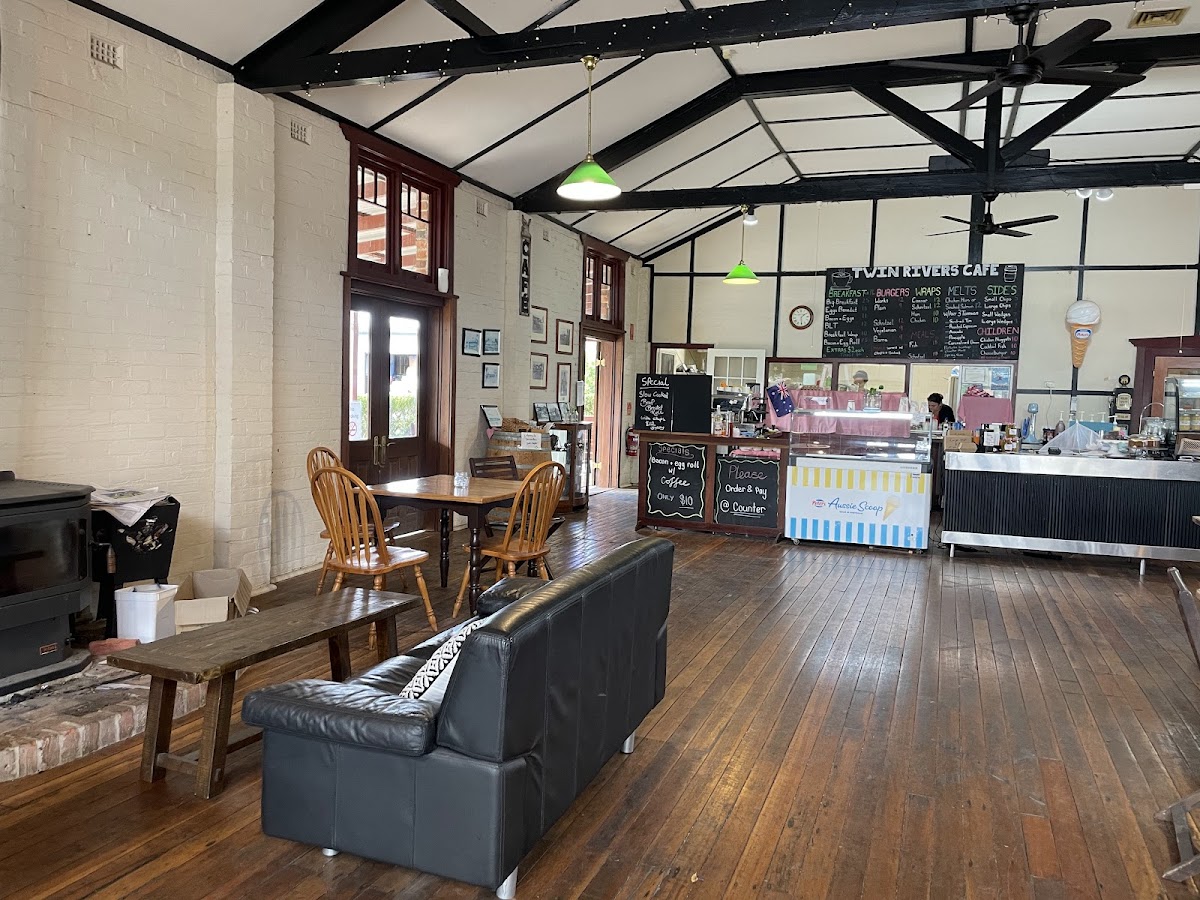 Twin Rivers Cafe