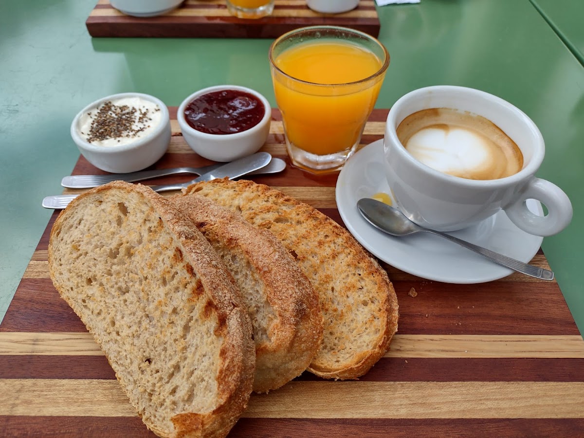 Ubu Cafe-5