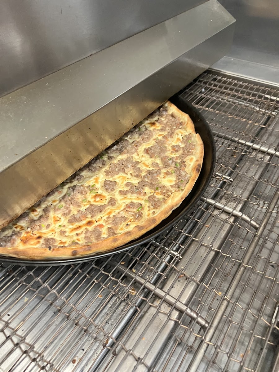 Ufo Pizza-Service-2