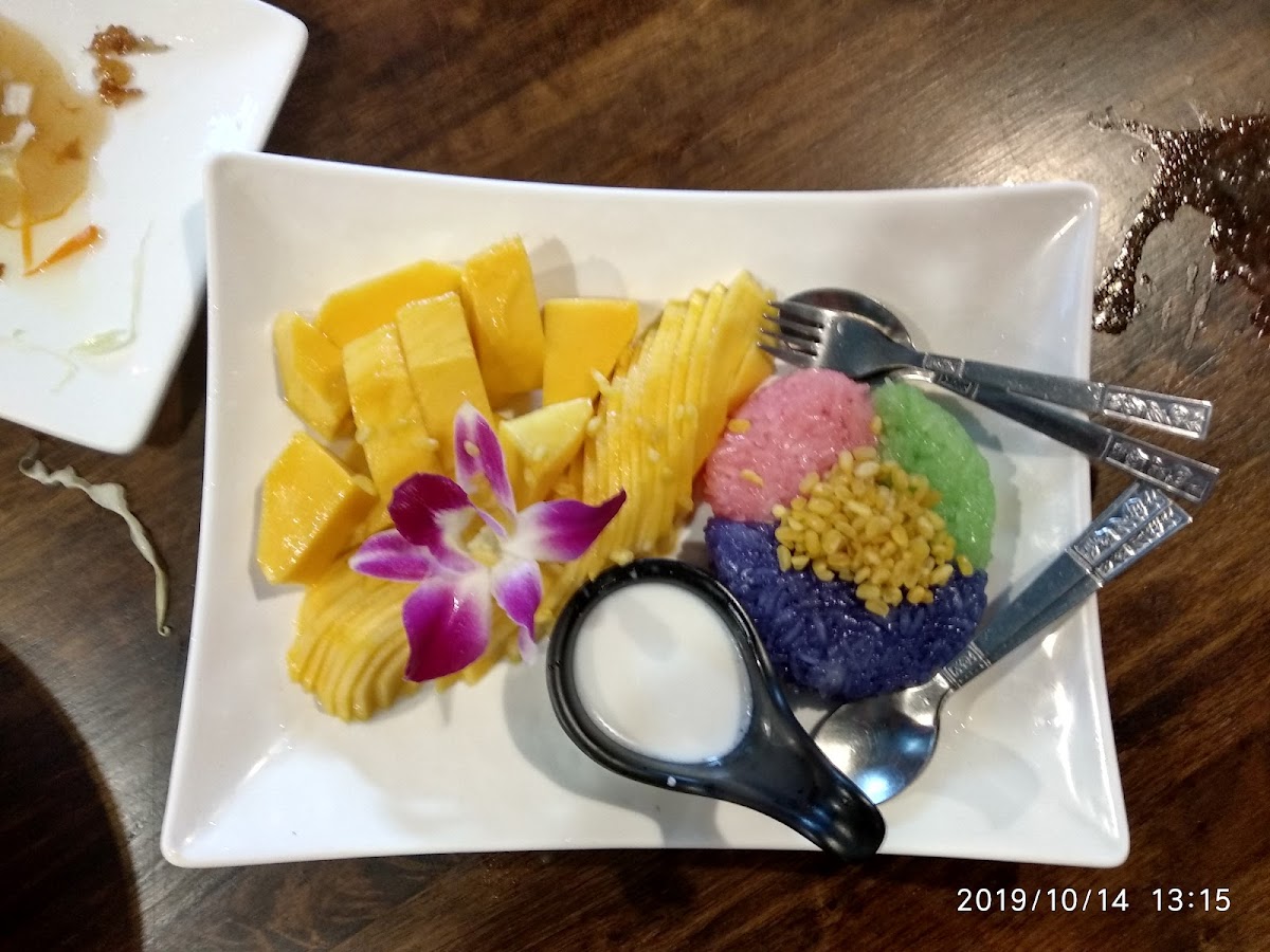 Ugo Restaurant, Italian Gelato And Craft Beer Bar-7