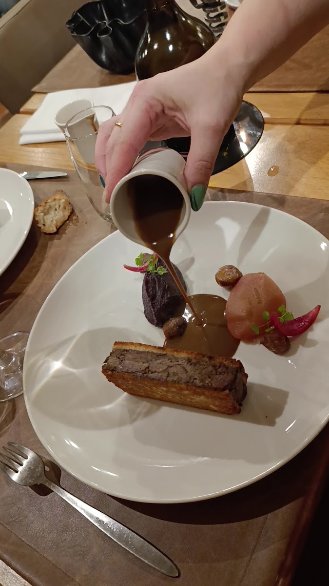 Un Air De Famille - Restaurant-2