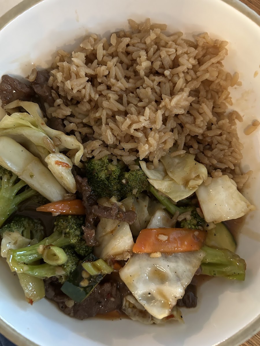 Uncle Chien's Chinese And Thai Restaurant