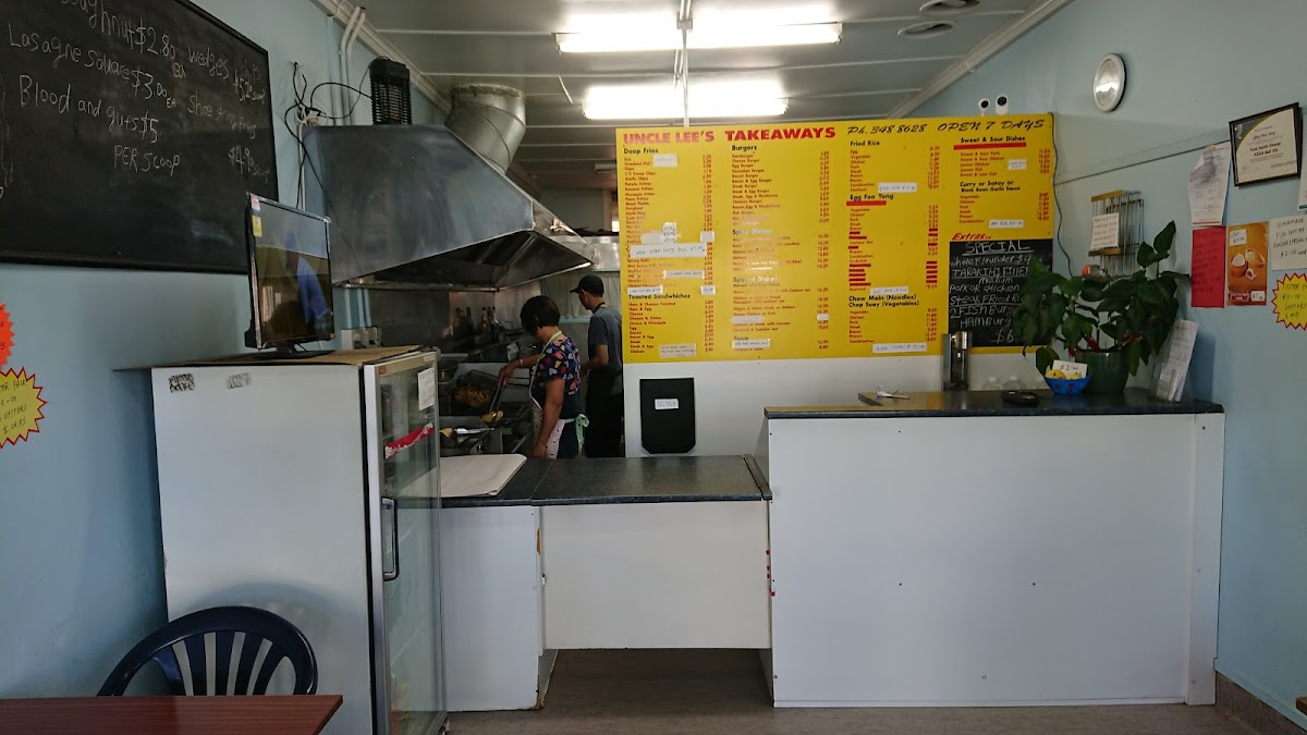 Uncle Lee's Takeaway-4