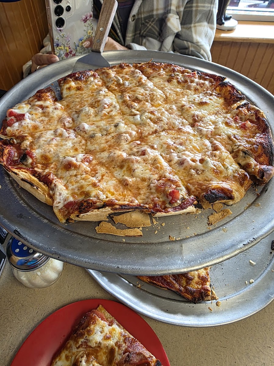 Uncle Leo's Pizza-4