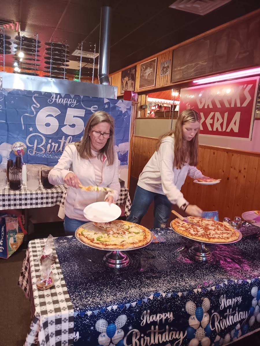 Uncle Menny's Original Greek's Pizzeria-10