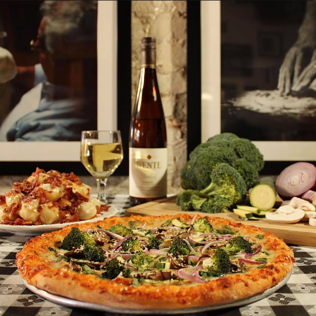 Uncle Menny's Original Greek's Pizzeria-2